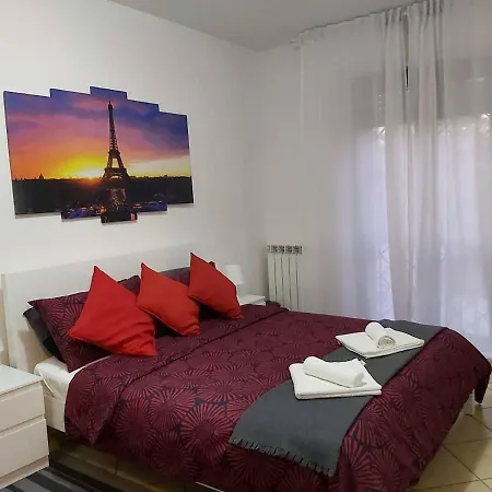 Guest house Hillary E Vale *