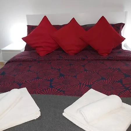 Hillary E Vale * Rome