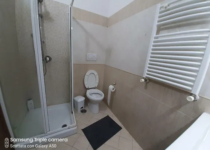 Pensión Hillary E Vale *