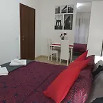 Vendégház Hillary E Vale Róma